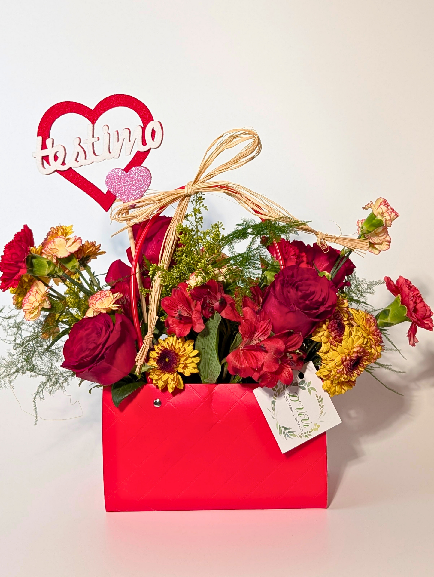 Cesta Rosas Rojas- Día de la Madre